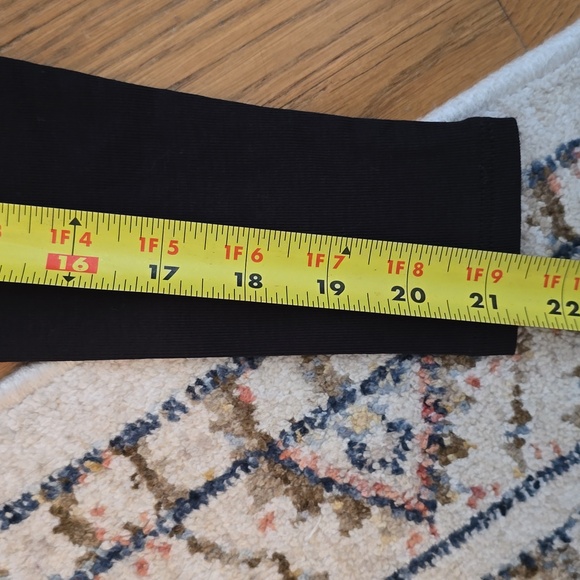 FOREVER 21 BUNDLE OF 2 WOMEN'S JUNIOR TURTLENECK TOPS GRAY & BLACK SIZE SMALL - Picture 7 of 16